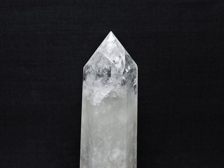 水晶 六角柱 水晶 ポイント 原石 置物 虹入り 台座付属 一点物 152-4692