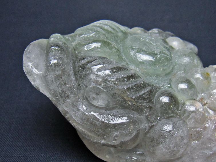 水晶 手彫り-卓上置物-キンセン-金蟾 ガーデンクォーツ 一点物 154-104