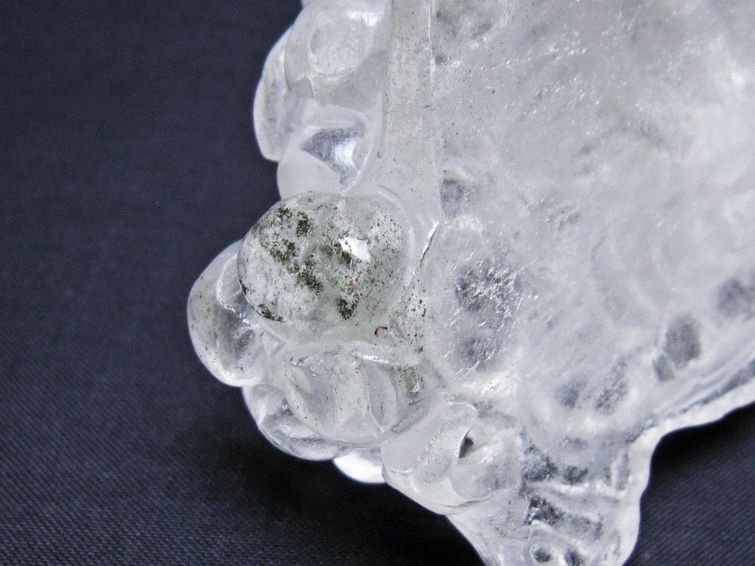 水晶 手彫り-卓上置物-キンセン-金蟾 ガーデンクォーツ 一点物 154-71