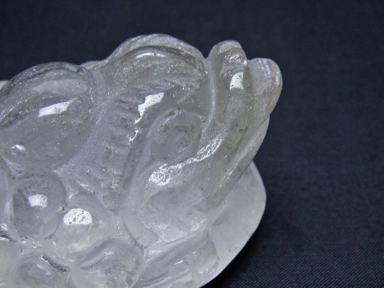 水晶 手彫り-卓上置物-キンセン-金蟾 ガーデンクォーツ 一点物 154-89