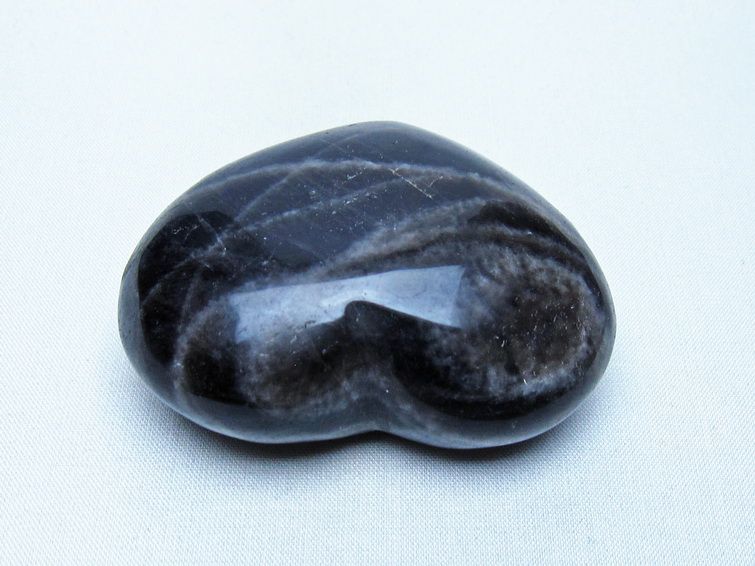 モリオン 置物 黒水晶 ハート 一点物 155-954