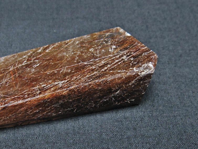 ルチルクォーツ入り 水晶 原石 ルチル 一点物 171-3692