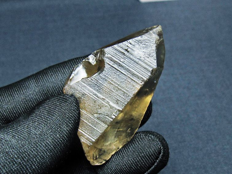 レムリアンシード スモーキークォーツ 原石 ブラジル ミナスジェライス州 コリント産 一点物 171-7438