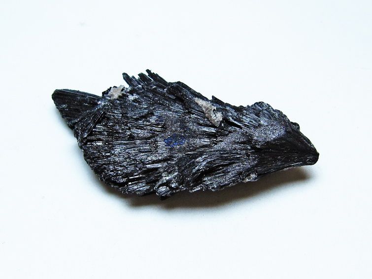 ブラック カイヤナイト 原石 一点物 171-7566