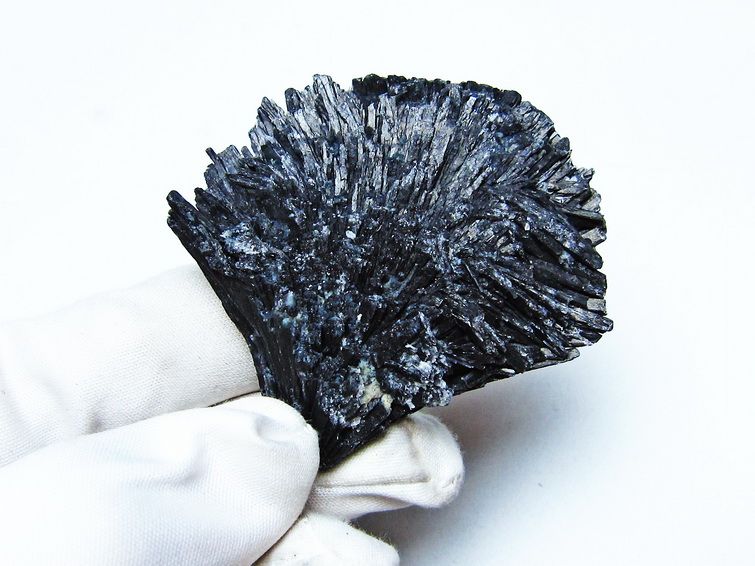 ブラック カイヤナイト 原石 一点物 171-7598
