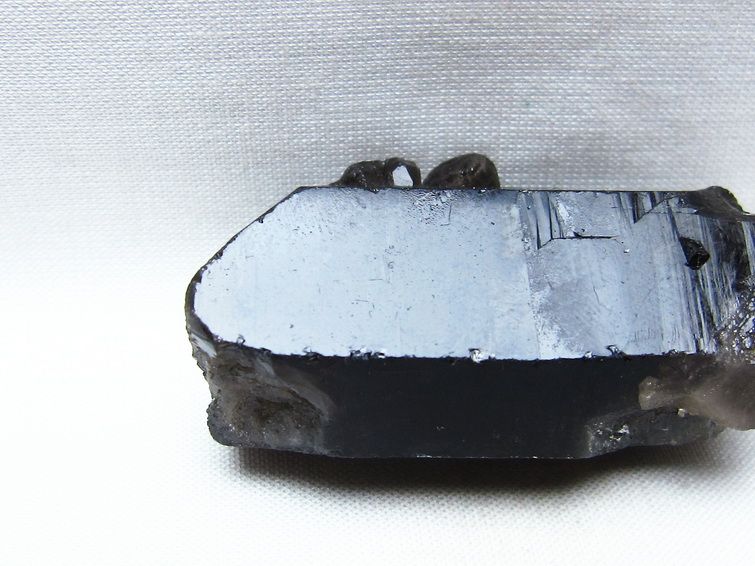 モリオン 黒水晶 原石 山東省産 一点物 171-9806