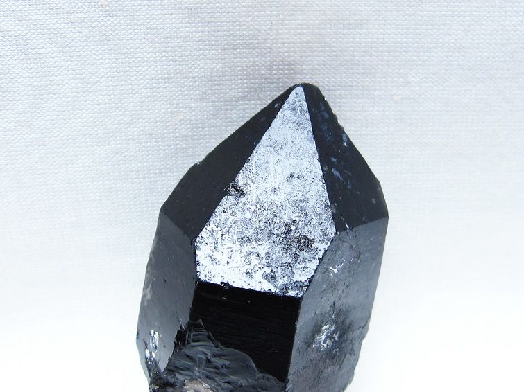 モリオン 原石 山東省産 黒水晶 原石 一点物 171-9884