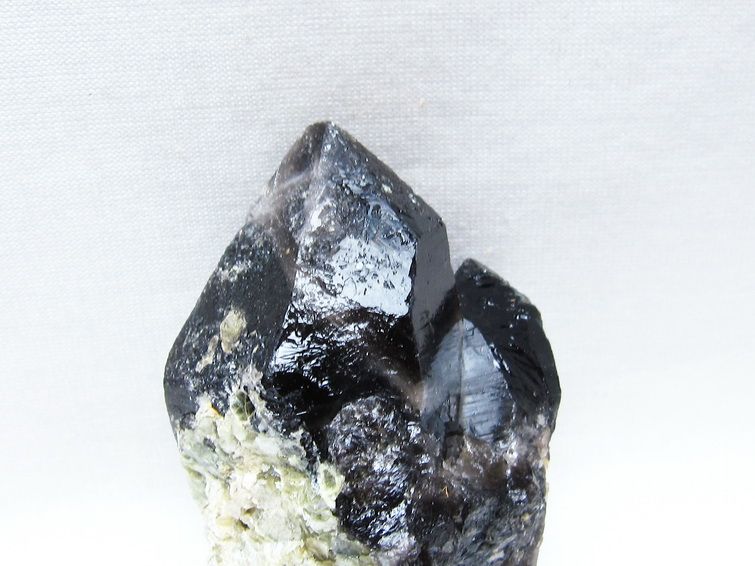 黒水晶 モリオン 原石 雲母入り 山東省産 一点物 171-9969