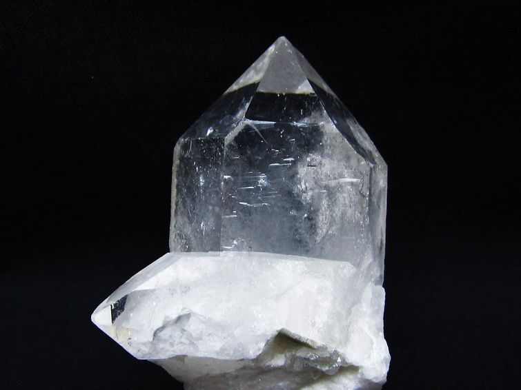 水晶 クラスター 原石 アーカンソー産 一点物 172-3822