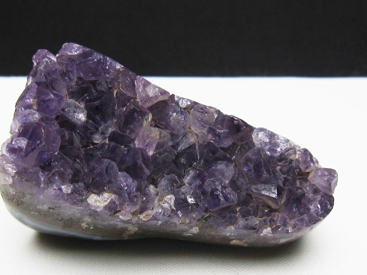 アメジスト クラスター ウルグアイ産 アメジスト 原石 amethyst 一点物 172-4209
