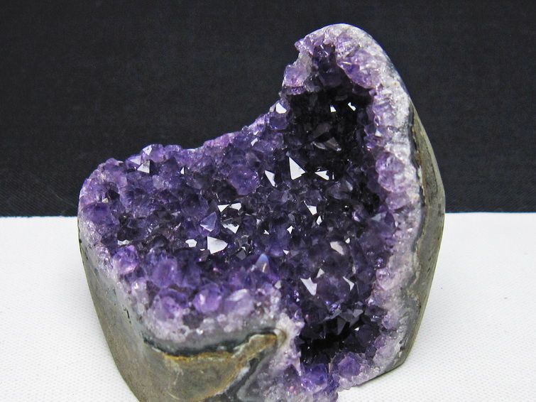 アメジスト クラスター ウルグアイ産 アメジスト 原石 amethyst 一点物 172-4219