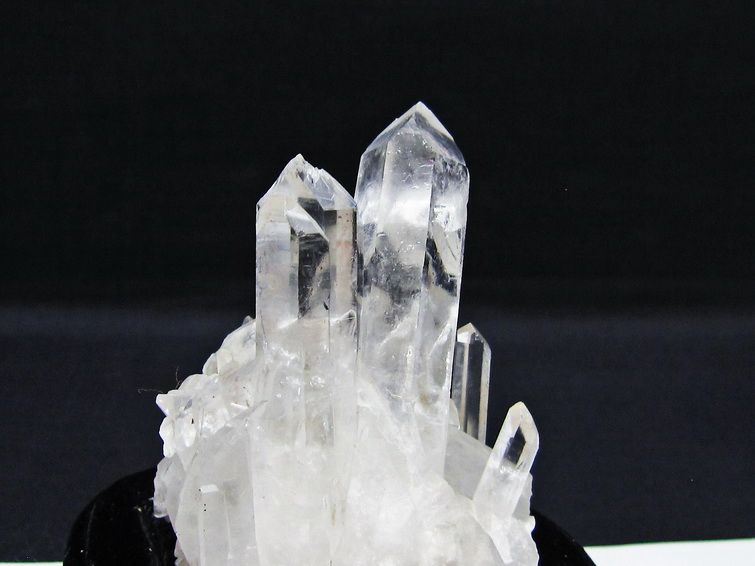 水晶 クラスター マダガスカル産 台座付属 一点物 172-4293