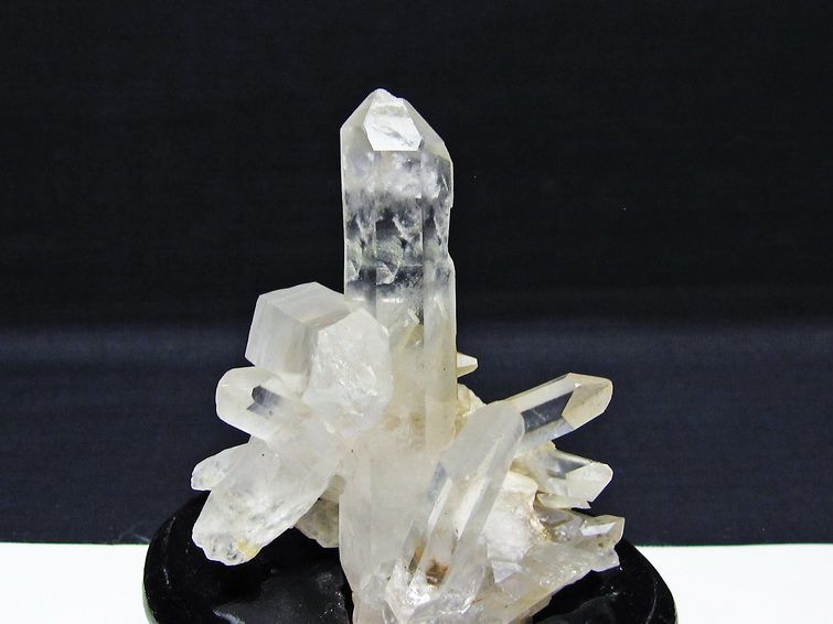 水晶 クラスター マダガスカル産 台座付属 水晶 原石 一点物 172-4331