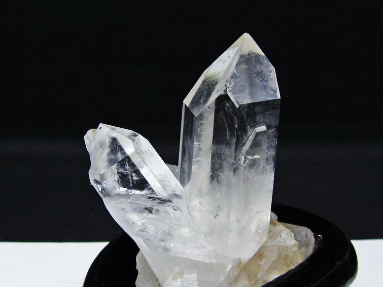 水晶 クラスター マダガスカル産 台座付属 水晶 原石 一点物 172-4348