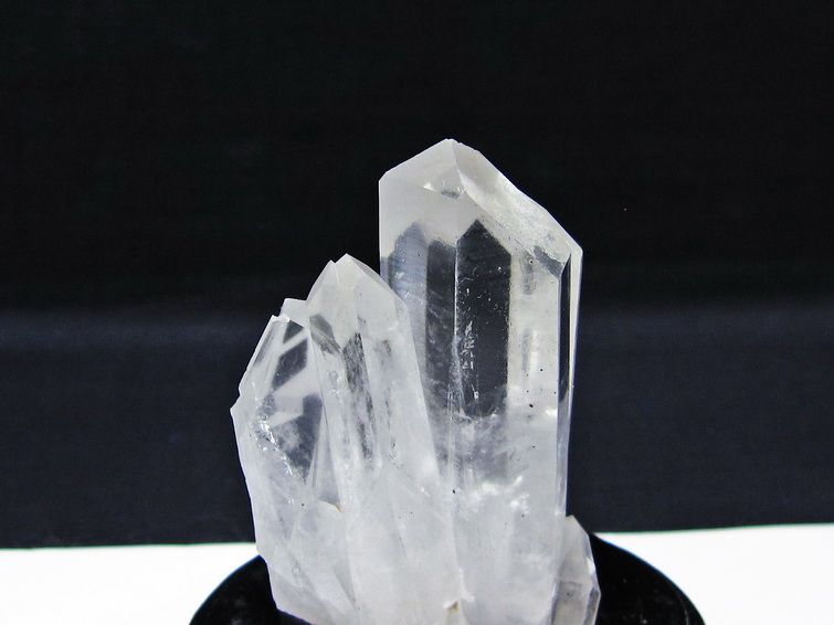 水晶 クラスター マダガスカル産 台座付属 水晶 原石 一点物 172-4355