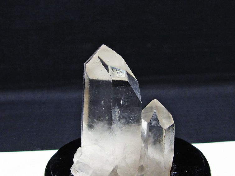 水晶 クラスター マダガスカル産 台座付属 水晶 原石 一点物 172-4359