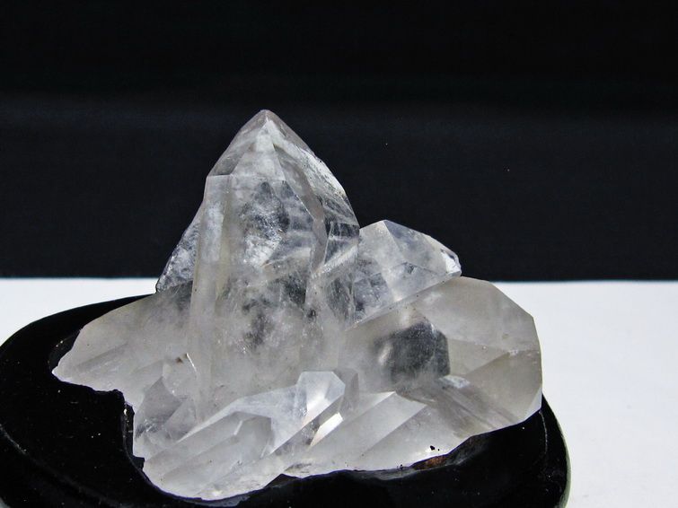 水晶 クラスター マダガスカル産 台座付属 水晶 原石 一点物 172-4375