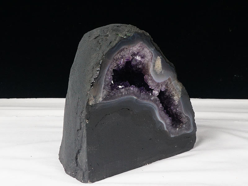 4.4Kg アメジストドーム ブラジル産 原石 置物 アメジスト ドーム amethyst ジオード 一点物 174-1846