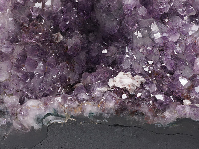 8.7Kg アメジストドーム ブラジル産 原石 置物 アメジスト ドーム amethyst ジオード 一点物 174-1859