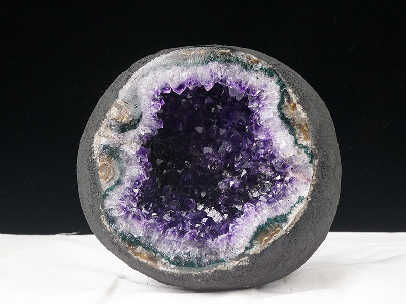 2.4Kg アメジストドーム ウルグアイ産 アメジスト サークルジオード 原石 amethyst 一点物 174-1975