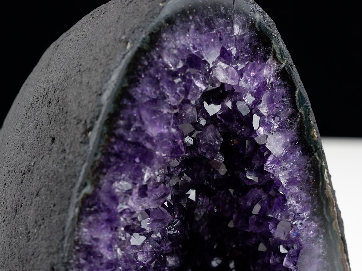 アメジストドーム 1.8Kg ウルグアイ産 ジオード カペーラ amethyst 一点物 174-2175