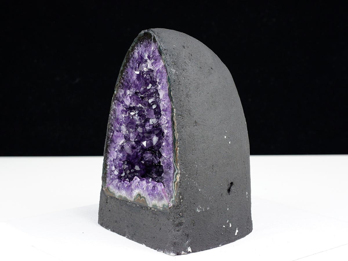 アメジストドーム 1.8Kg ウルグアイ産 ジオード カペーラ amethyst 一点物 174-2175