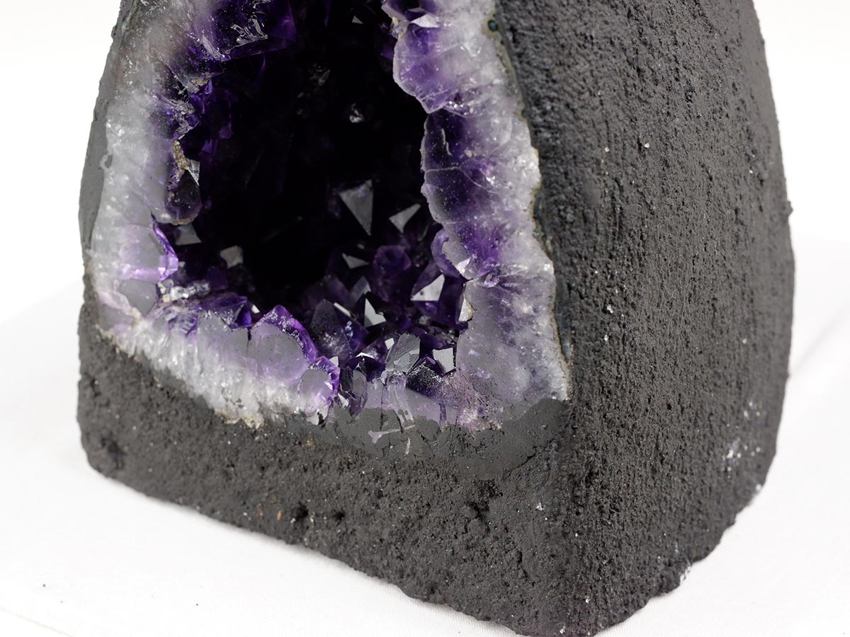 アメジストドーム 2.1Kg ウルグアイ産 ジオード カペーラ amethyst 一点物 174-2182