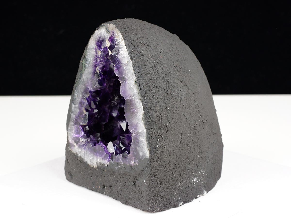 アメジストドーム 2.1Kg ウルグアイ産 ジオード カペーラ amethyst 一点物 174-2182