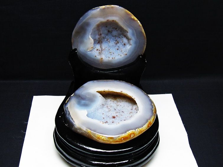 1.2Kg トレジャーメノウ アゲート 台座付属 原石 置物 一点物 175-1364