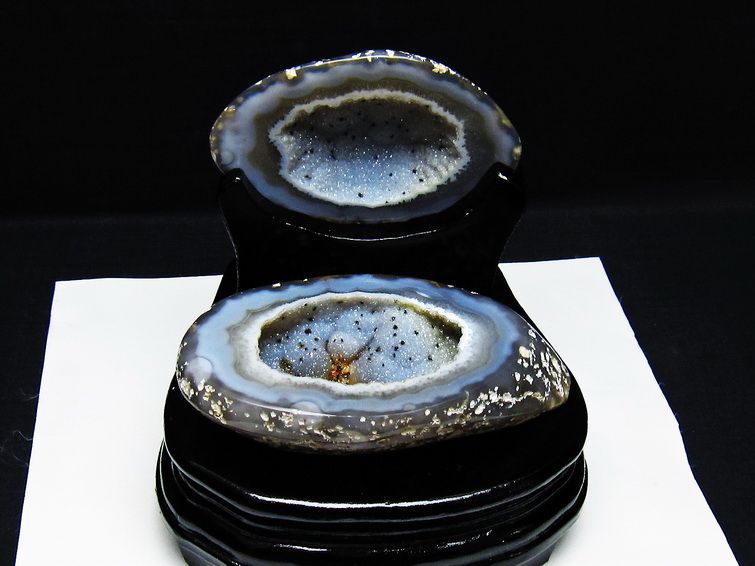 トレジャーメノウ アゲート 台座付属 原石 置物 一点物 175-1391