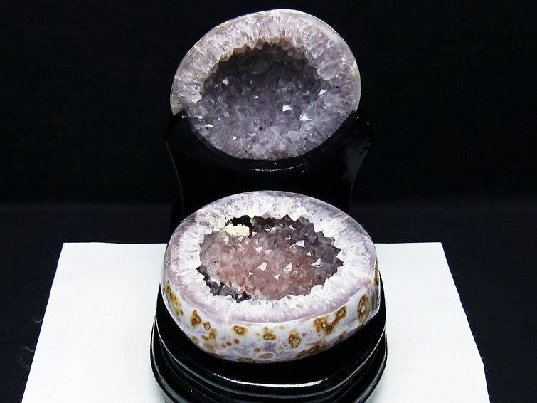 1.1Kg トレジャーメノウ アゲート 台座付属 原石 置物 一点物 175-1409