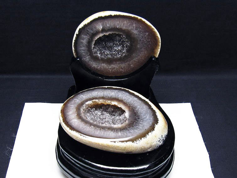 1.2Kg トレジャーメノウ アゲート 台座付属 原石 置物 一点物 175-1417