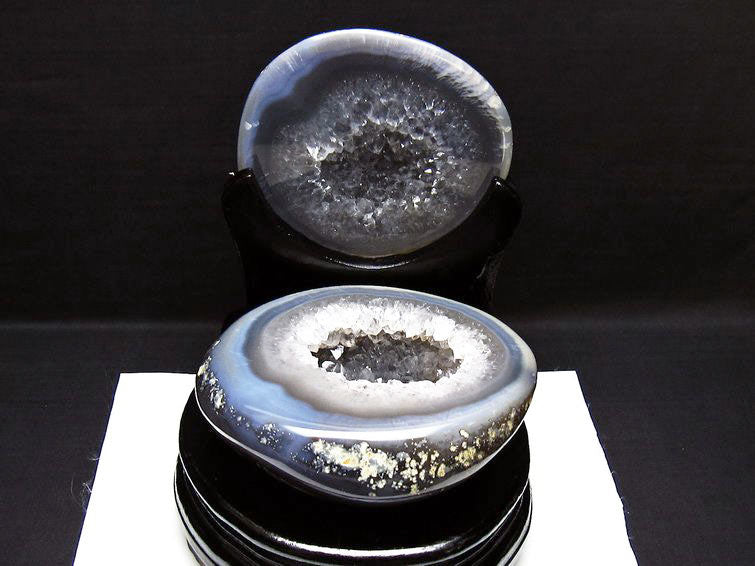 2.1Kg トレジャーメノウ アゲート 台座付属 原石 置物 一点物 175-1431