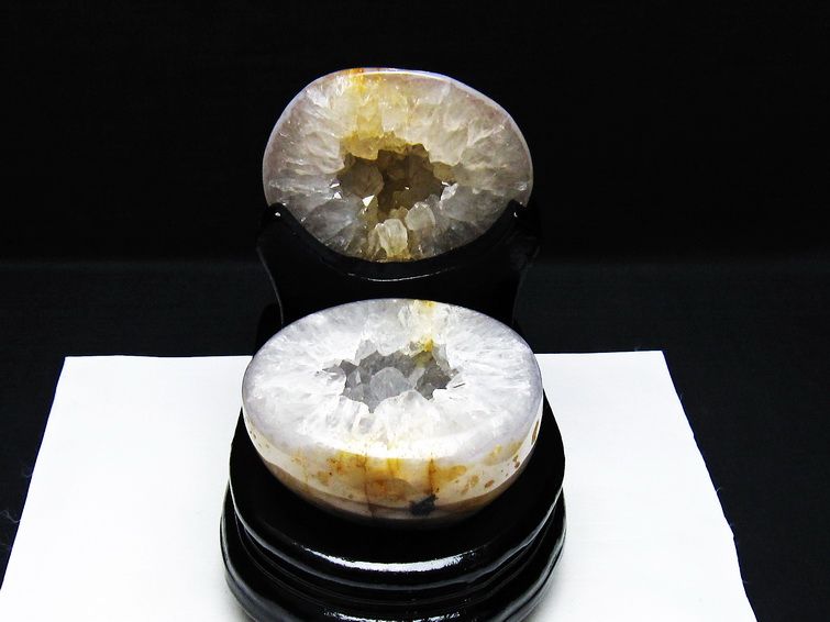 トレジャーメノウ アゲート 台座付属 原石 置物 一点物 175-1437