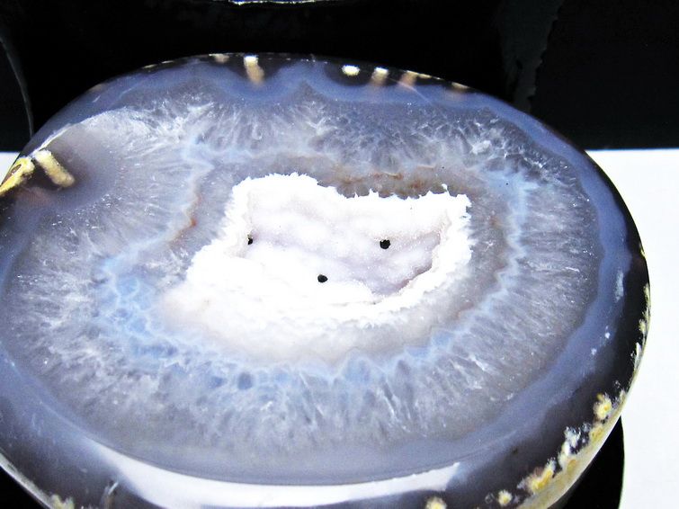 1.5Kg トレジャーメノウ アゲート ジオード 台座付属 一点物 175-1512
