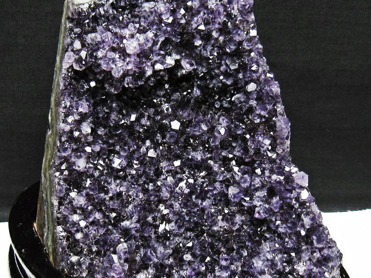 1.5Kg アメジスト クラスター ウルグアイ産 アメジスト 原石 amethyst 台座付属 花型 一点物 182-6471