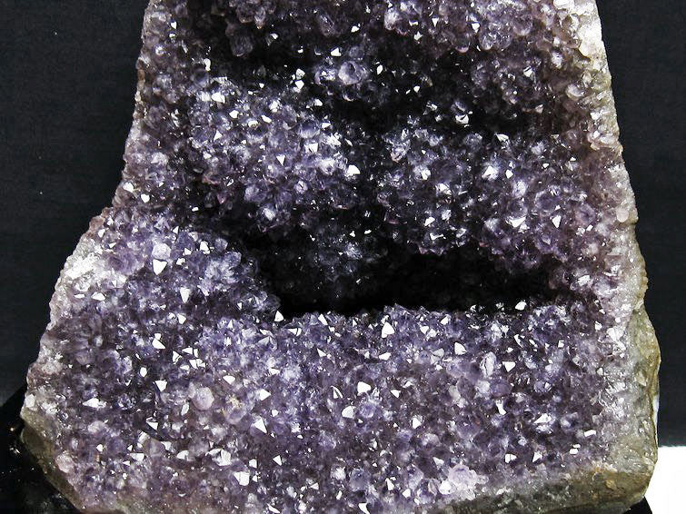 1.5Kg アメジスト クラスター ウルグアイ産 アメジスト 原石 amethyst 台座付属 花型 一点物 182-6472