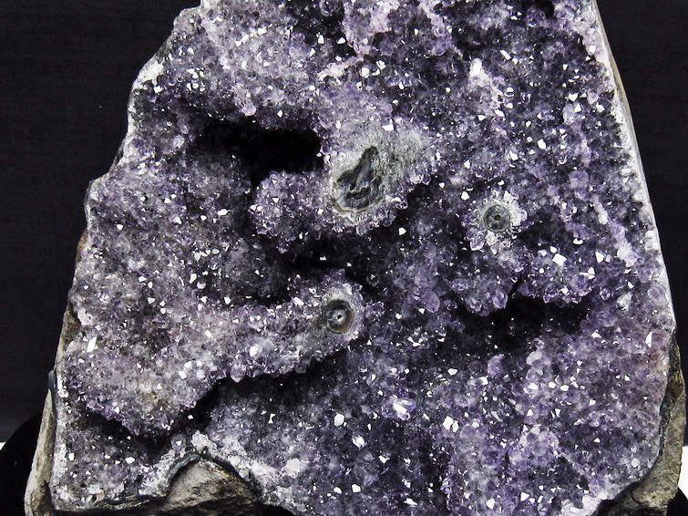 1.9Kg アメジスト クラスター ウルグアイ産 アメジスト 原石 amethyst 台座付属 花型 一点物 182-6478