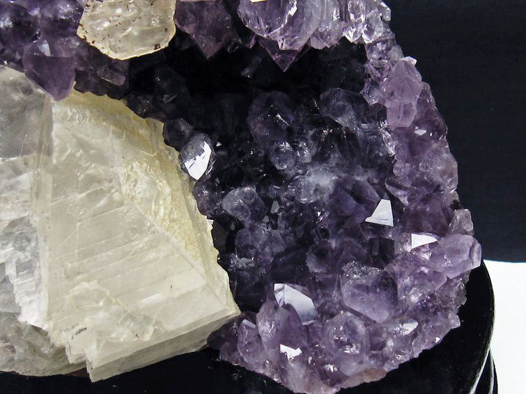 1.4Kg アメジスト クラスター ウルグアイ産 アメジスト 原石 amethyst 台座付属 カルサイト付き 一点物 182-6983