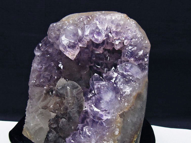 1.5Kg アメジスト クラスター ウルグアイ産 アメジスト 原石 amethyst 台座付属 カルサイト付き 一点物 182-7001