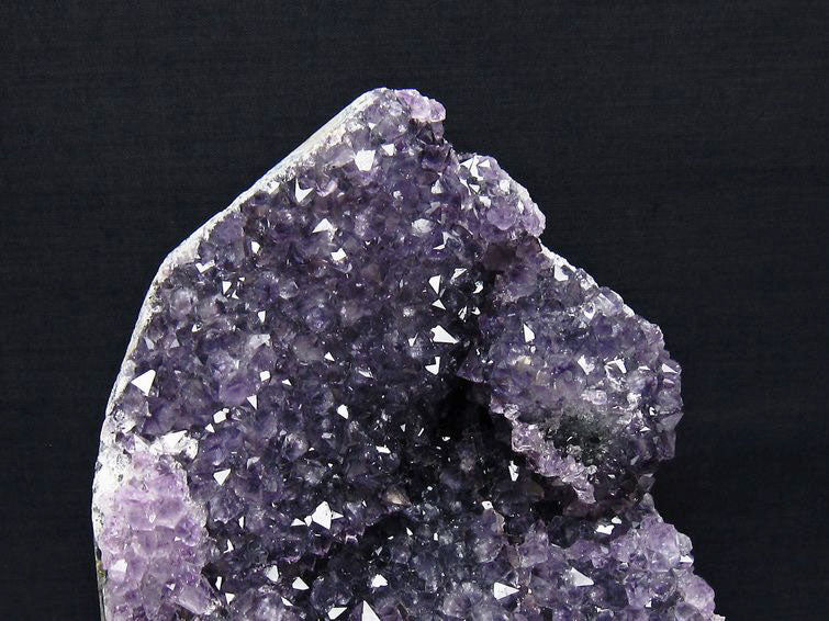 1.6Kg アメジスト クラスター ウルグアイ産 アメジスト 原石 amethyst 台座付属 カルサイト付き 花型 一点物 182-7077
