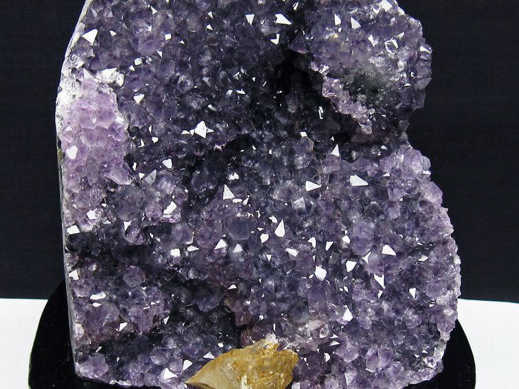 1.6Kg アメジスト クラスター ウルグアイ産 アメジスト 原石 amethyst 台座付属 カルサイト付き 花型 一点物 182-7077