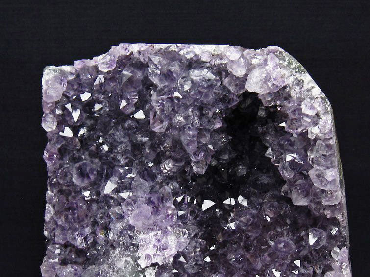 1.9Kg アメジスト クラスター ウルグアイ産 アメジスト 原石 amethyst 台座付属 花型 一点物 182-7089