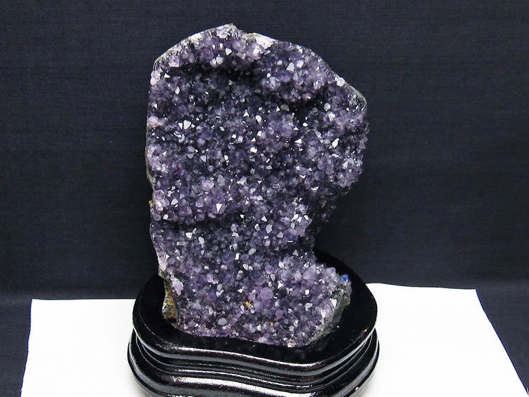 1.3Kg アメジスト クラスター ウルグアイ産 アメジスト 原石 amethyst 台座付属 花型 一点物 182-7094
