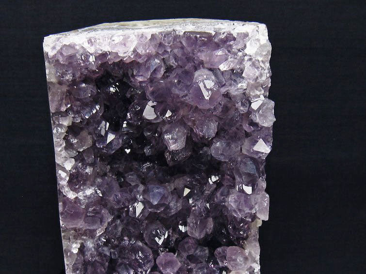 1.7Kg アメジスト クラスター ウルグアイ産 アメジスト 原石 amethyst 台座付属 花型 一点物 182-7095