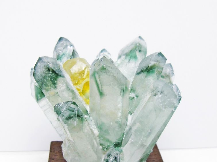 緑水晶 クラスター 原石 置物 台座付属 一点物 182-7345
