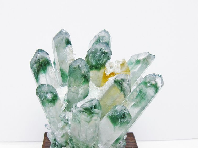 緑水晶 クラスター 原石 置物 台座付属 一点物 182-7347