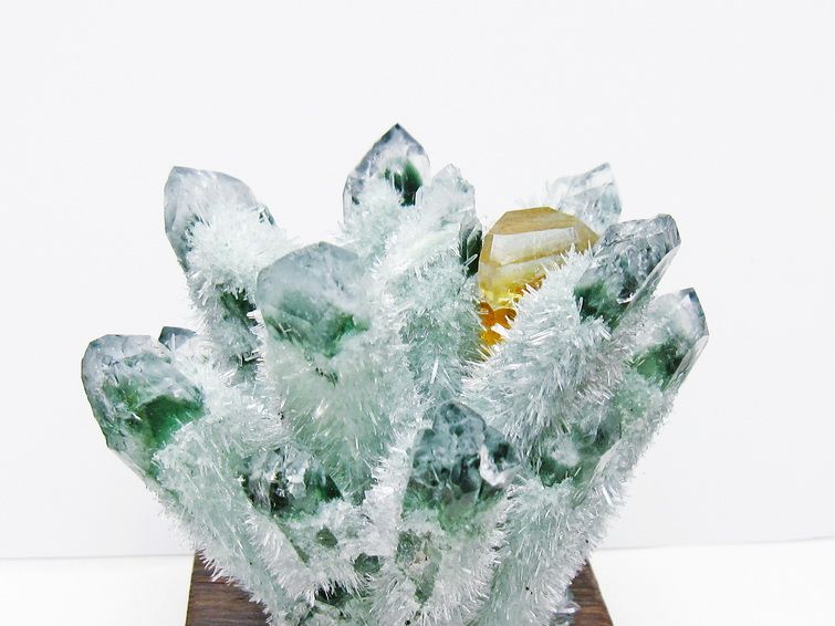 緑水晶 クラスター 原石 置物 台座付属 一点物 182-7348