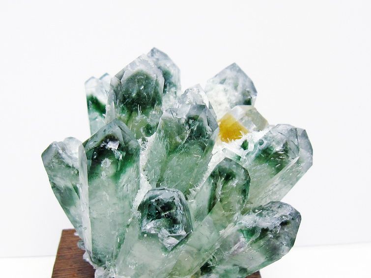 緑水晶 クラスター 原石 置物 台座付属 一点物 182-7356