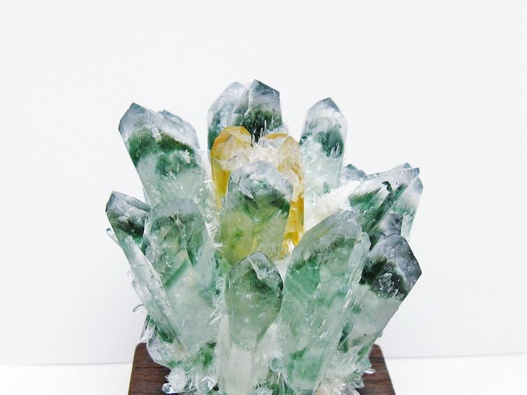 緑水晶 クラスター 原石 台座付属 一点物 182-7363